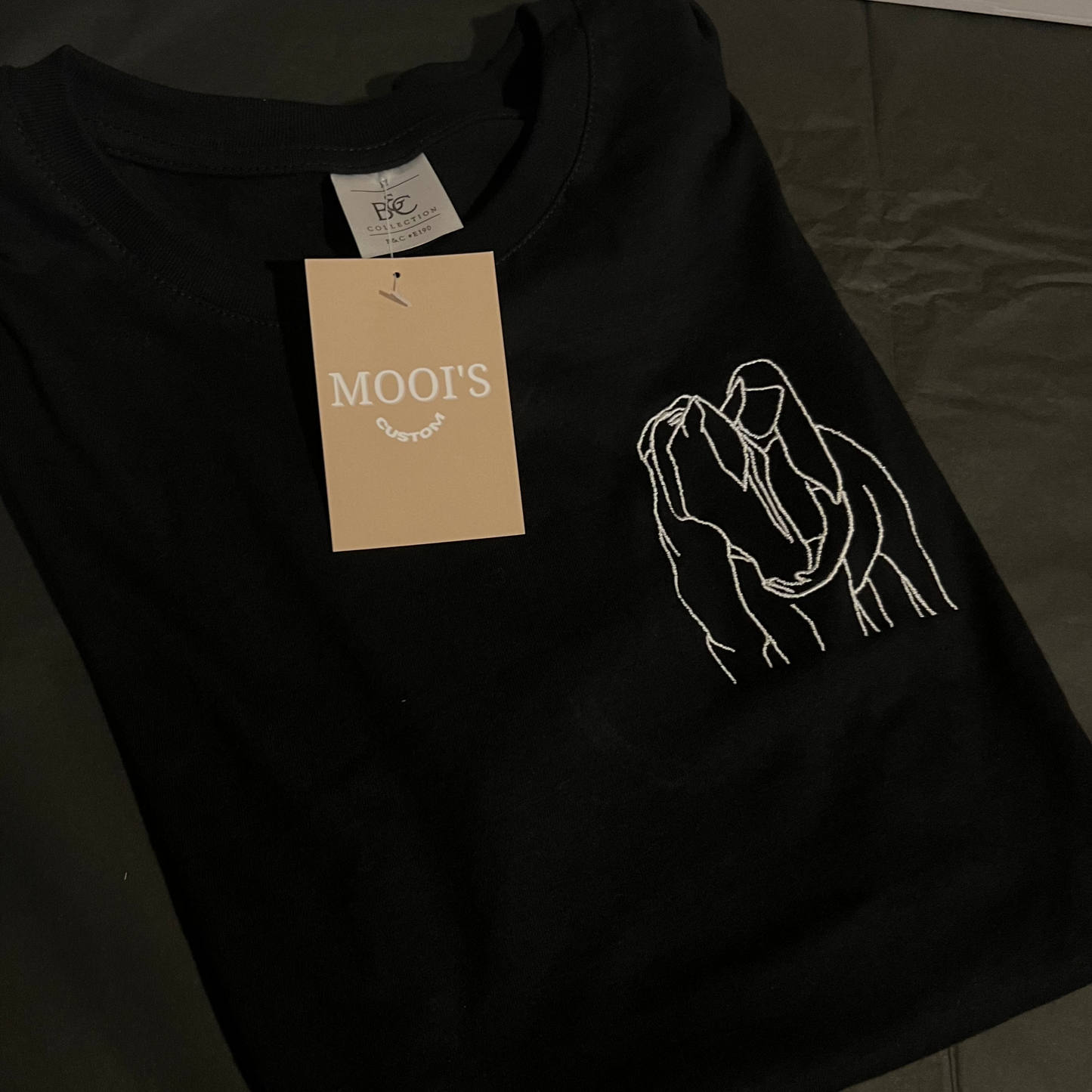 Line art T-shirt